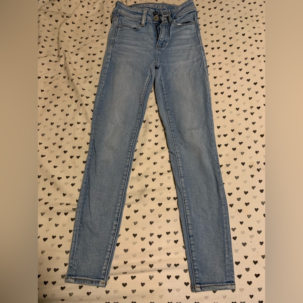 light blue american eagle jean